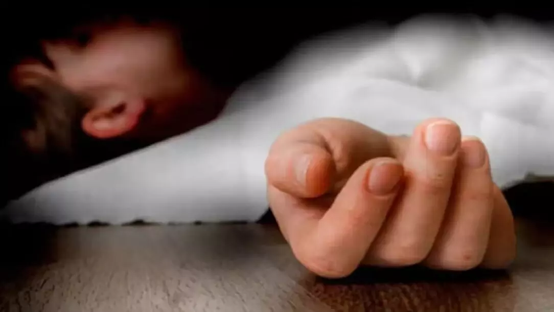 जम्मू-कश्मीर : रामबन में कार के अंदर दो पुलिसकर्मियों की संदिग्ध मौत, जांच में जुटी पुलिस जम्मू-कश्मीर : रामबन में कार के अंदर दो पुलिसकर्मियों की संदिग्ध मौत, जांच में जुटी पुलिस