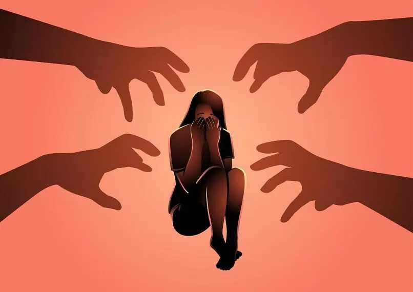 दिल्ली में शर्मनाक घटना: पुलिसकर्मी बताकर तीन व्यक्तियों ने नाबालिग से किया दुष्कर्म दिल्ली में शर्मनाक घटना: पुलिसकर्मी बताकर तीन व्यक्तियों ने नाबालिग से किया दुष्कर्म