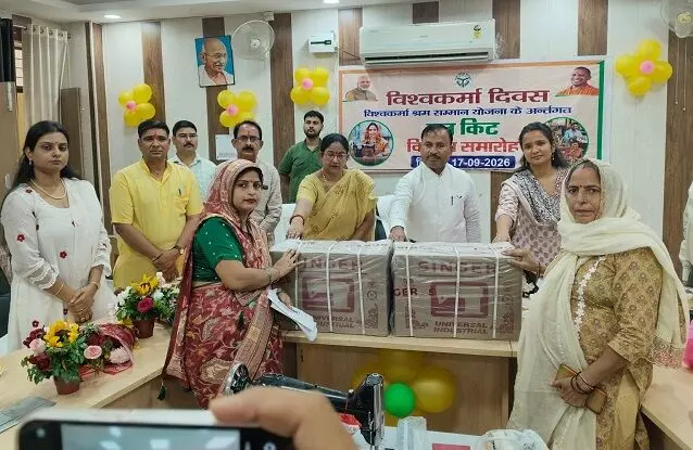 सेवा संकल्प सेवा अभियान के तहत 3.50 लाख दीयों से जगमगाया जिला सेवा संकल्प सेवा अभियान के तहत 3.50 लाख दीयों से जगमगाया जिला