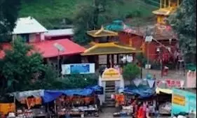 उत्तराखंड का झंकार सैम मंदिर: जानिए उस धाम की पौराणिक मान्यता, जहां होती है देवताओं के गुरु की पूजा उत्तराखंड का झंकार सैम मंदिर: जानिए उस धाम की पौराणिक मान्यता, जहां होती है देवताओं के गुरु की पूजा