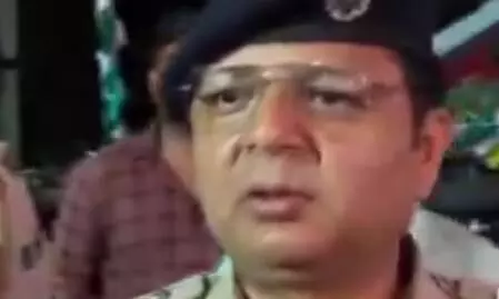 पटना में शीतला मंदिर के पास हैंड ग्रेनेड बरामद, दो हिरासत में पटना में शीतला मंदिर के पास हैंड ग्रेनेड बरामद, दो हिरासत में
