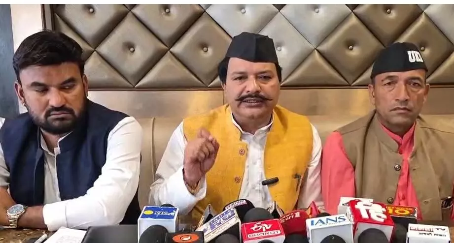 उक्रांद नेताओं का एलान, 70 सीटों पर अकेले उतरेगा उक्रांद, सरकार बनाने का दावा उक्रांद नेताओं का एलान, 70 सीटों पर अकेले उतरेगा उक्रांद, सरकार बनाने का दावा
