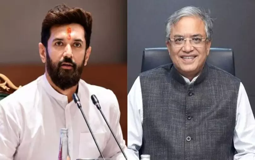 NDA में चिराग पासवान की अलग राह, क्या हैं प्रेशर पॉलिटिक्स के मायने? NDA में चिराग पासवान की अलग राह, क्या हैं प्रेशर पॉलिटिक्स के मायने?