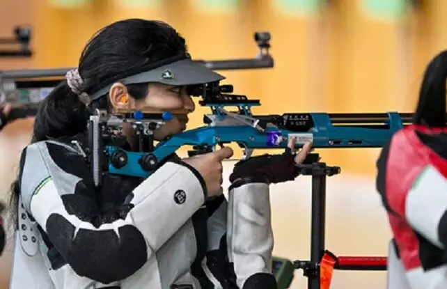 एशियन गेम्स: भारत ने महिलाओं के 50 मीटर राइफल 3पी टीम इवेंट में सिल्वर जीता एशियन गेम्स: भारत ने महिलाओं के 50 मीटर राइफल 3पी टीम इवेंट में सिल्वर जीता