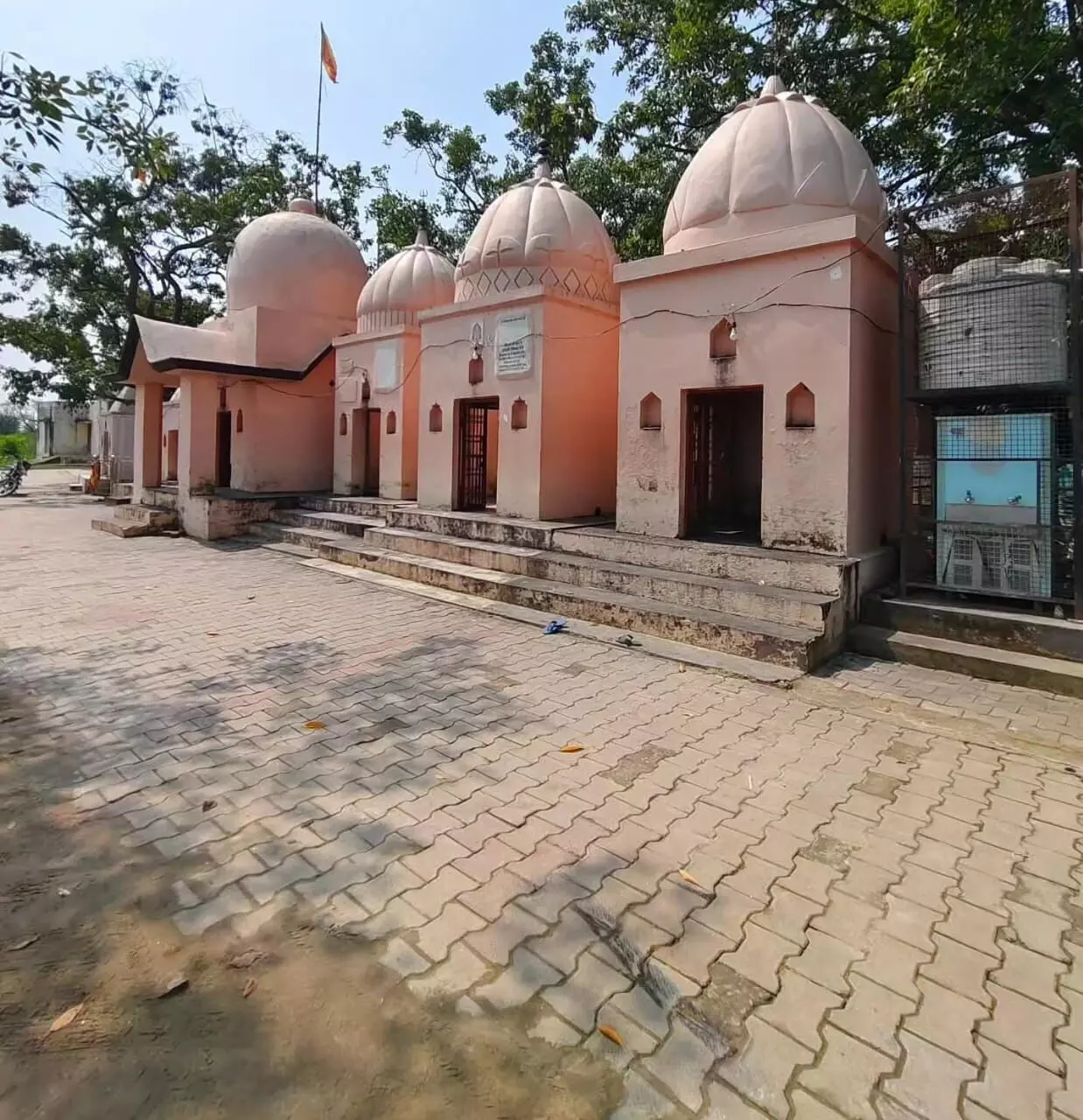 सुनासिर नाथ धाम के विकास को मिलेगी रफ्तार, शासन ने मंजूर किए 1.20 करोड़ सुनासिर नाथ धाम के विकास को मिलेगी रफ्तार, शासन ने मंजूर किए 1.20 करोड़