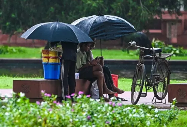 दिल्ली-एनसीआर में शनिवार को बारिश-आंधी का अलर्ट, तीन दिन तक छाए रहेंगे बादल दिल्ली-एनसीआर में शनिवार को बारिश-आंधी का अलर्ट, तीन दिन तक छाए रहेंगे बादल