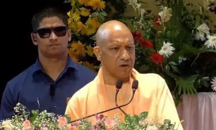 नए स्लोगन के साथ गिरगिट की तरह रंग बदल रही सपा, उनका विकास सिर्फ सैफई तक था: CM योगी नए स्लोगन के साथ गिरगिट की तरह रंग बदल रही सपा, उनका विकास सिर्फ सैफई तक था: CM योगी