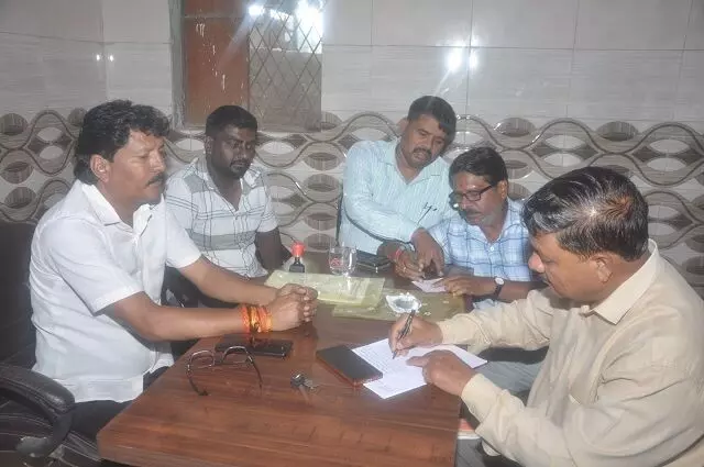 महर्षि वाल्मीकि प्रकटोत्सव कमेटी की पहली बैठक में संगठन विस्तार पर चर्चा महर्षि वाल्मीकि प्रकटोत्सव कमेटी की पहली बैठक में संगठन विस्तार पर चर्चा