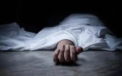 नोएडा: सुपरनोवा सोसाइटी की 43वीं मंजिल से कूदकर युवक ने की खुदकुशी नोएडा: सुपरनोवा सोसाइटी की 43वीं मंजिल से कूदकर युवक ने की खुदकुशी