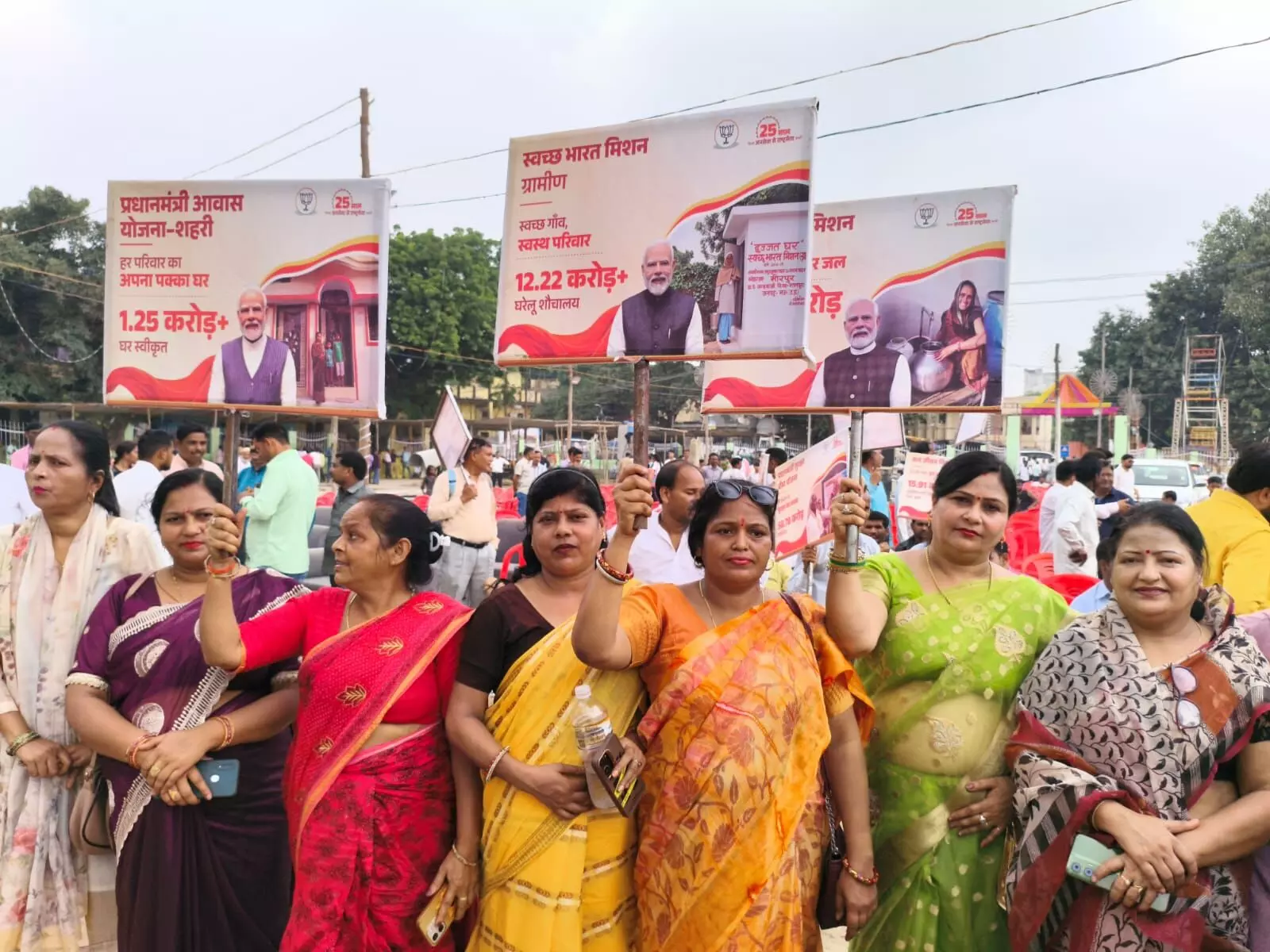 खिरनी बाग से शहीद उद्यान तक निकली सेवा ज्योति कलश यात्रा, गूंजा विकसित भारत का संकल्प