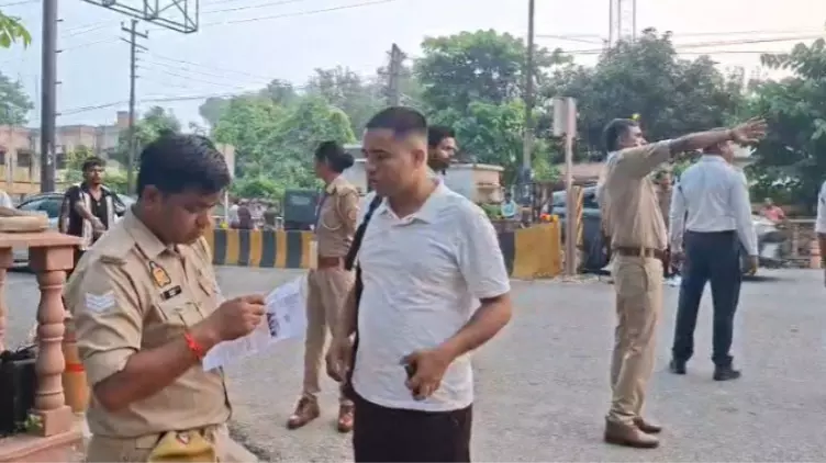Moradabad : फर्जी एडमिट कार्ड वाली महिला सिपाही अभ्यर्थी गिरफ्तार Moradabad : फर्जी एडमिट कार्ड वाली महिला सिपाही अभ्यर्थी गिरफ्तार