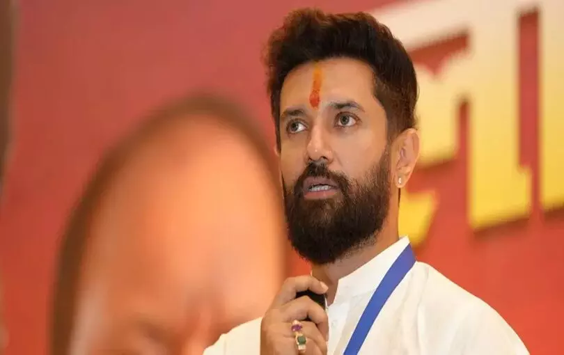 ट्रेनें रद्द करने पर भड़के चिराग पासवान, उठाए बड़े सवाल ट्रेनें रद्द करने पर भड़के चिराग पासवान, उठाए बड़े सवाल