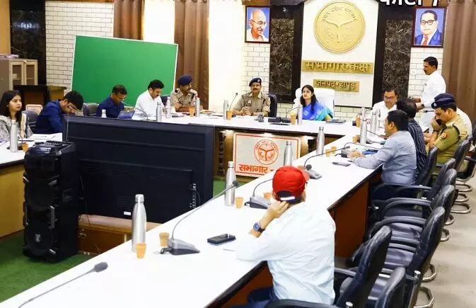 एमएलसी चुनाव व आगामी त्योहारों के लिए सभी रहे अलर्ट : डीएम एमएलसी चुनाव व आगामी त्योहारों के लिए सभी रहे अलर्ट : डीएम