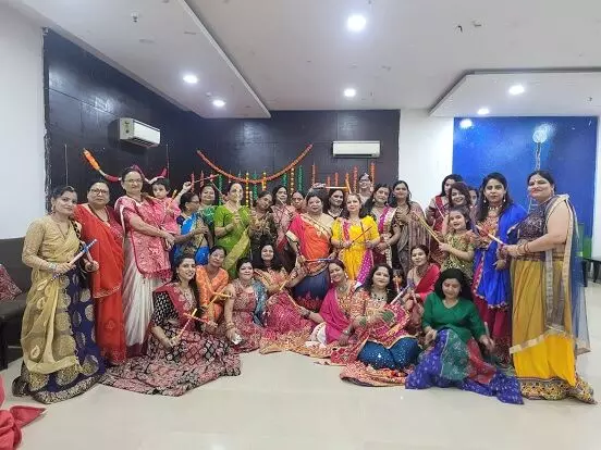 डांडिया की मस्ती के बीच महिला सशक्तिकरण का संदेश, महिलाओं की प्रतिभा ने बिखेरी चमक