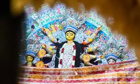 नोएडा में आज 122 दुर्गा प्रतिमाओं का विसर्जन, सुरक्षा के लिए 2,500 पुलिसकर्मी तैनात नोएडा में आज 122 दुर्गा प्रतिमाओं का विसर्जन, सुरक्षा के लिए 2,500 पुलिसकर्मी तैनात