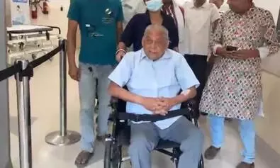 अस्पताल से छुट्टी मिलते ही जेडीयू उम्मीदवार नीरज कुमार की मतदाताओं से अपील अस्पताल से छुट्टी मिलते ही जेडीयू उम्मीदवार नीरज कुमार की मतदाताओं से अपील