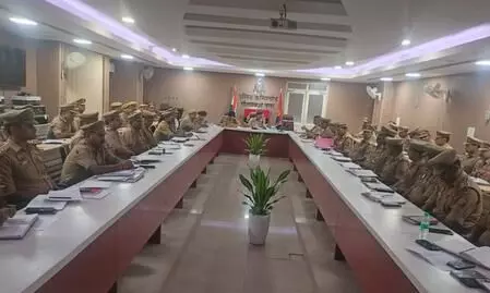 त्योहारों को लेकर नोएडा पुलिस अलर्ट: संवेदनशील इलाकों में बढ़ेगी गश्त, सोशल मीडिया पर रहेगी पैनी नजर