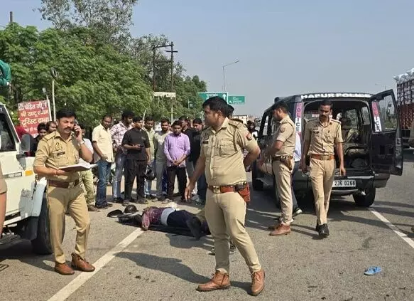 मालिक के अंतिम संस्कार में जा रहे दो सगे भाई समेत 3 युवकों की सड़क हादसे में मौत