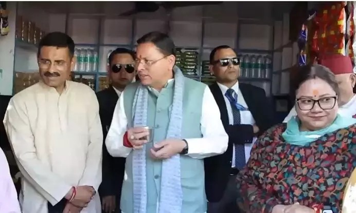 सादगी से दिया ‘वोकल फॉर लोकल’ का संदेश, करवाचौथ, दीपावली की दी शुभकामनाएं